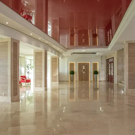 Front Sea View On Marbella's Promenade