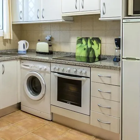 Front Sea View On Marbella's Promenade Марбелья