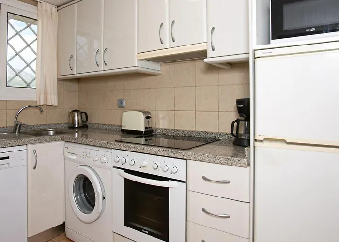 Front Sea View On Marbella's Promenade דירה מארבלה