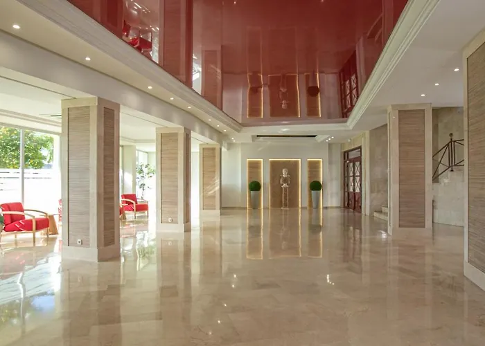 Front Sea View On Marbella's Promenade